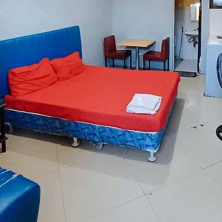 Reddoorz At V-Cat Apartelle Sampaloc Manille Extérieur photo