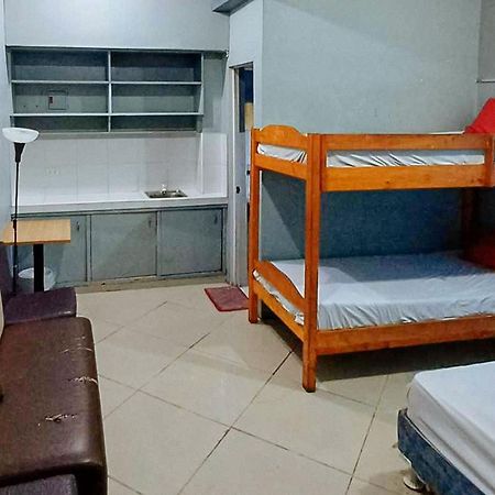 Reddoorz At V-Cat Apartelle Sampaloc Manille Extérieur photo