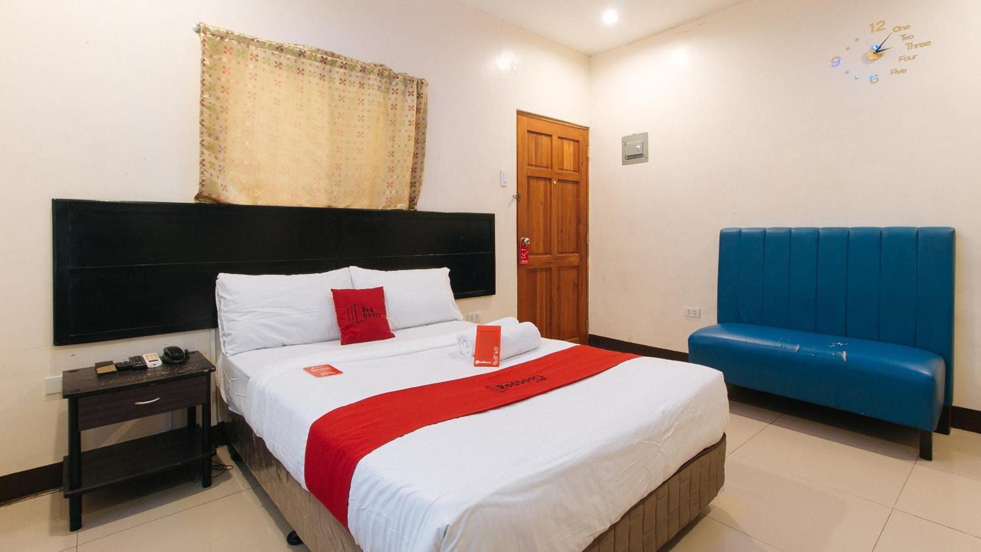 Reddoorz At V-Cat Apartelle Sampaloc Manille Extérieur photo