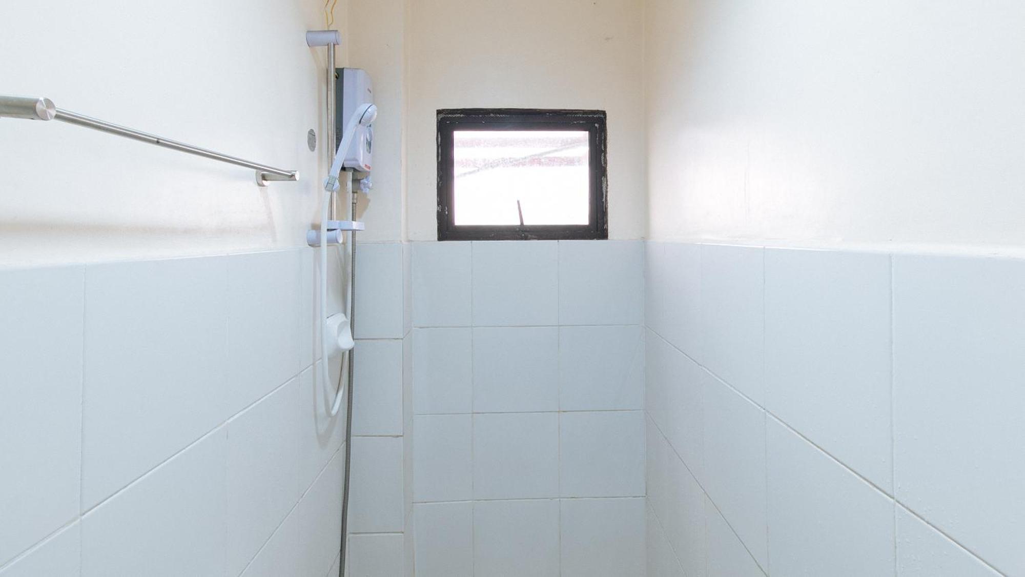 Reddoorz At V-Cat Apartelle Sampaloc Manille Extérieur photo